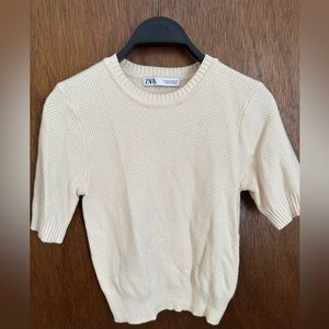 Zara short sleeve sweater - super soft